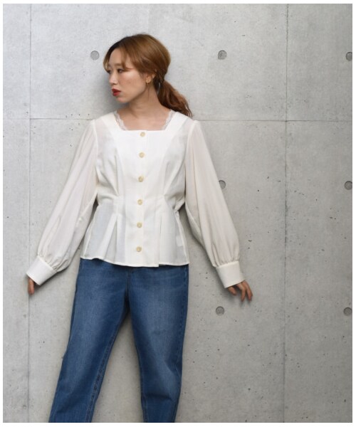 w closet（ダブルクローゼット）の「スパンブロードウエストタックブラウス（トップス・レディース・オフホワイト/ベージュ/ラベンダー/Sグレー・FREE）」の18枚目の写真