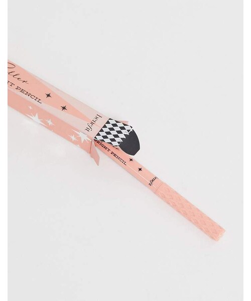 Benefit Cosmetics（ベネフィット コスメティクス）の「Benefit Roller Eye Bright Pencil（ファンデーション）」 WEAR