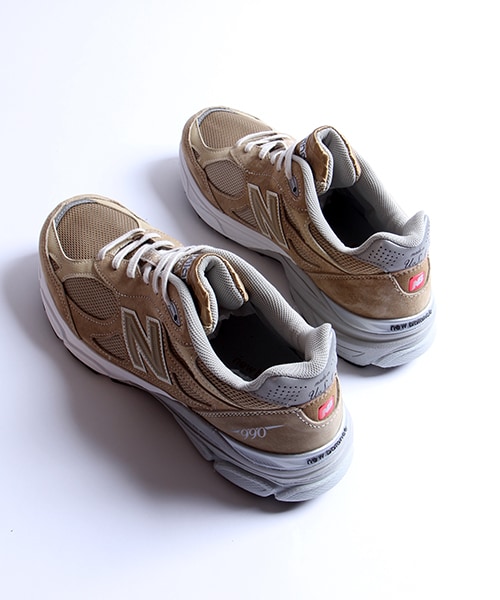 靴 new balance M990 BG3 New Balance Men's M990 Version 6 in Gray. Premium Motion