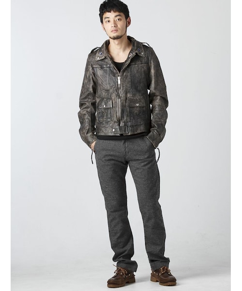 GOLDEN GOOSE（ゴールデングース）の「レザーシングル スタッズ