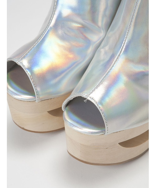 Jeffrey Campbell（ジェフリーキャンベル）の「LHP/エルエイチピー/jeffrey campbell/ジェフリーキャンベル/SKATE AULORA（シューズ・メンズ・silver・37）」の3枚目の写真