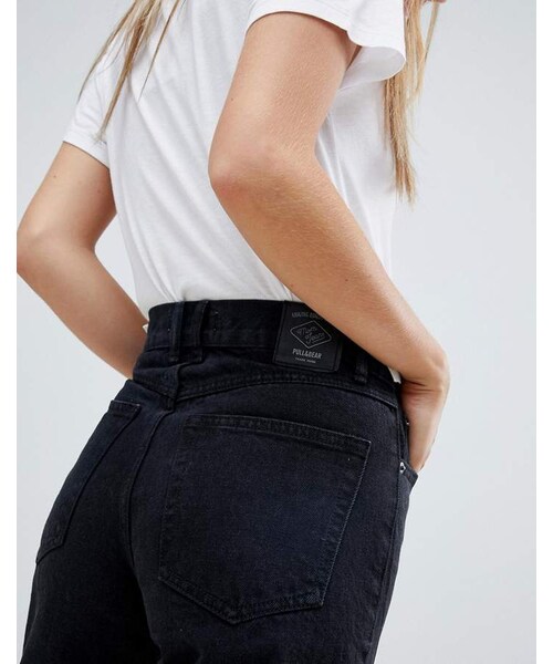 PULL&BEAR（プルアンドベア）の「Pull&Bear classic mom jean in black（デニムパンツ・レディース・Black・Us 4/Us 0）」の4枚目の写真
