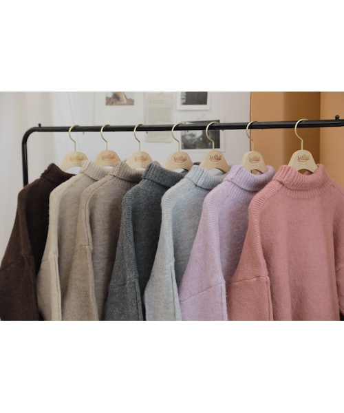 HOTPING(ホッピン)の「スリットポイントハイネックニット(ニット/セーター・レディース・Other/White/Pink/Purple/Beige/Grey・フリーサイズ)」の3枚目の写真