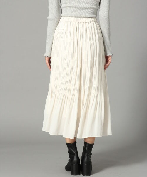 LOWRYS FARM（ローリーズファーム）の「ケシプリーツスカート（スカート・オフ/ブラック）」の4枚目の写真