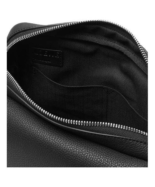 LOEWE（ロエベ）の「Loewe Military Xs Full-Grain Leather Messenger Bag（メッセンジャーバッグ・メンズ・Black・One Size）」の4枚目の写真