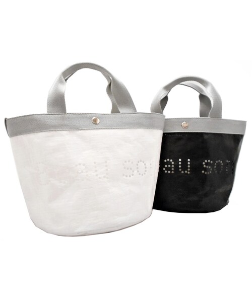 PONSEN（ポンセン）の「丸底バッグ（ハンドバッグ・レディース・ホワイト/ブラック・W34(22)×H20×D22cm）」の4枚目の写真