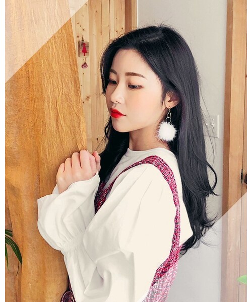 HOTPING(ホッピン)の「リングファーピアス(ピアス(両耳用)・レディース・White/Black/Grey・フリーサイズ)」の1枚目の写真