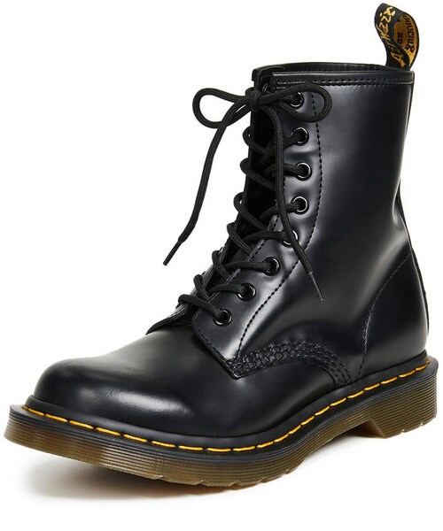 Dr. Martens（ドクターマーチン）の「Dr. Martens 1460 8 Eye Boots（ブーツ・レディース・Black・One Size）」の2枚目の写真