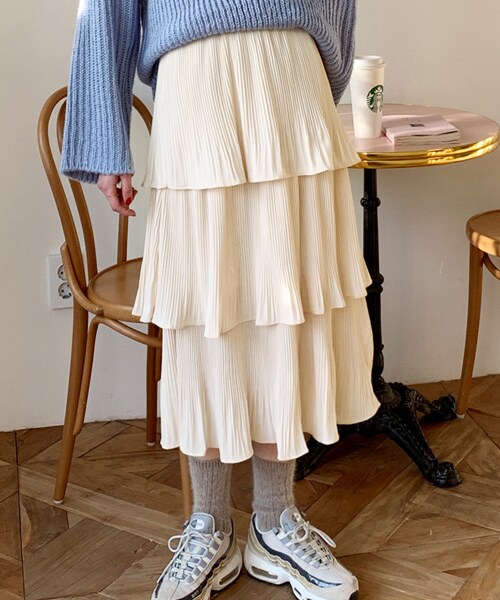 DHOLIC（ディーホリック）の「プリーツティアードロングスカート（スカート・レディース・ブラック/ベージュ・FREE）」の2枚目の写真