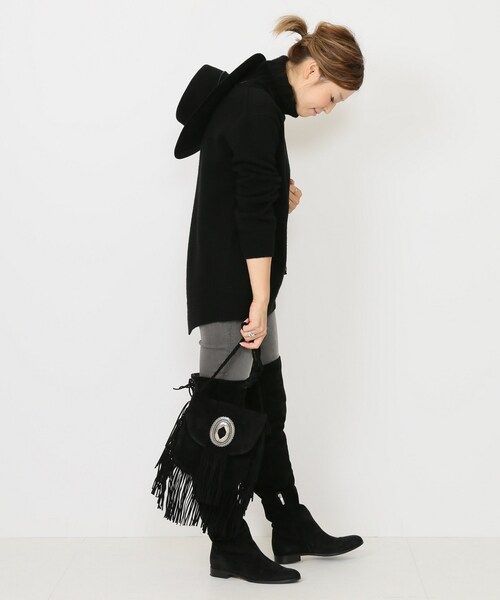 Deuxieme Classe(ドゥーズィエムクラス)の「PUNTOVITA FRINGE BAG(バッグ・ブラック/フリー)」の3枚目の写真