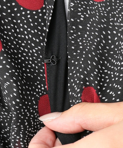 IENA(イエナ)の「ROUJE Dot JERRY(トップス・ボルドー/フリー)」の14枚目の写真