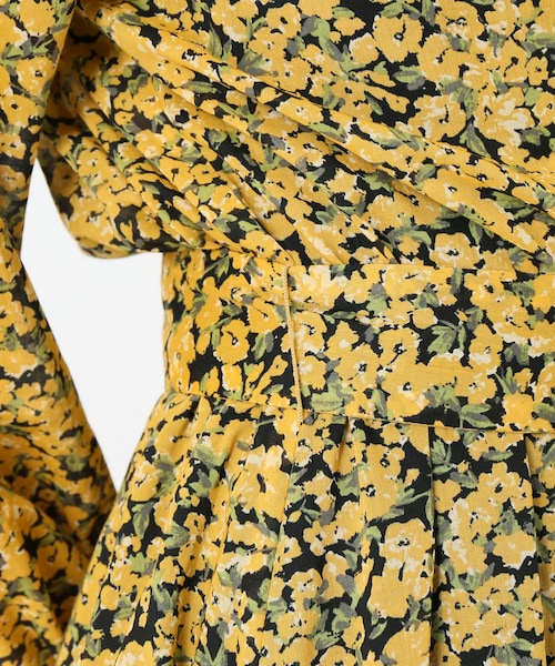 SLOBE IENA（スローブイエナ）の「花柄カシュクールワンピース