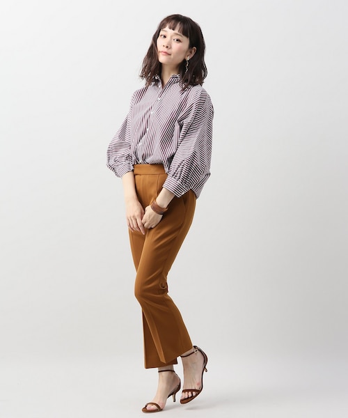 Spick &amp; Span - 新品タグ付き　ギャザーパールボタンシャツ Spick & Span（スピックアンドスパン）の「ギャザーパールボタン