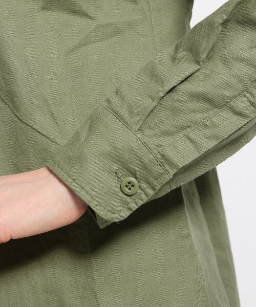 GLOBAL WORK(グローバルワーク)の「バイオカコウミリタリーシャツ(トップス・レディース・カモフラ78/カーキ75・L/M/S)」の8枚目の写真