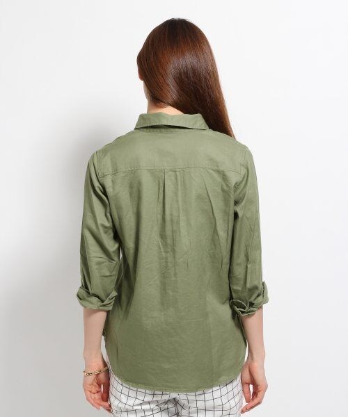 GLOBAL WORK(グローバルワーク)の「バイオカコウミリタリーシャツ(トップス・レディース・カモフラ78/カーキ75・L/M/S)」の5枚目の写真