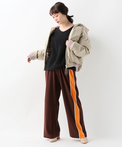 JOURNAL STANDARD（ジャーナルスタンダード）の「【BRUMAL】ダウンボンバー（ジャケット/アウター・ベージュ/XS/S）」の4枚目の写真