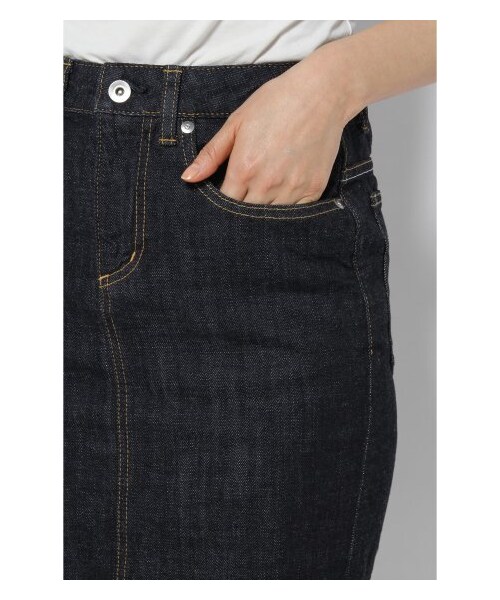 IENA（イエナ）の「ストレッチデニムタイトスカート（ひざ丈スカート・レディース・ネイビー/ホワイト・36/38/40）」の8枚目の写真