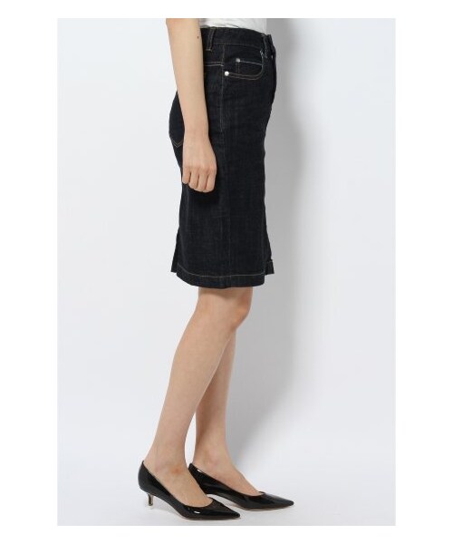 IENA（イエナ）の「ストレッチデニムタイトスカート（ひざ丈スカート・レディース・ネイビー/ホワイト・36/38/40）」の4枚目の写真