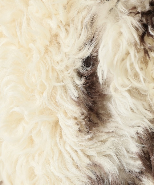 EDIT. FOR LULU（エディットフォールル）の「abcラムファーショート