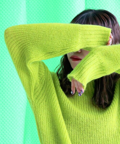 SLOBE IENA（スローブイエナ）の「SLOBE citron. ネオンカラーモヘヤニット◆（トップス・グリーン/フリー）」の16枚目の写真