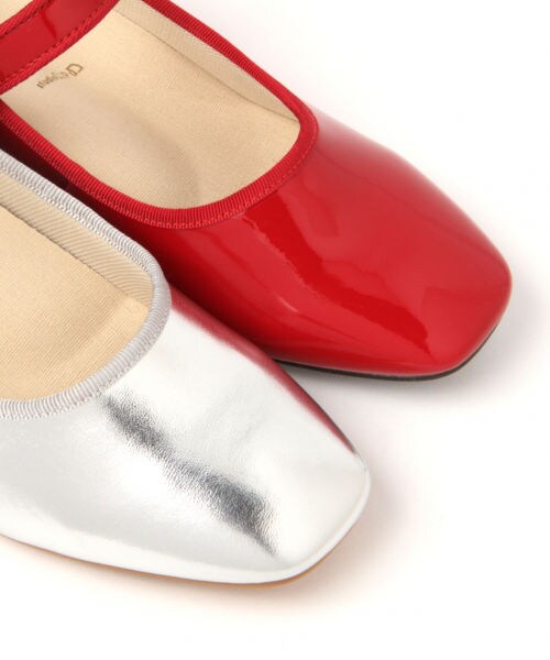 studio CLIP(スタディオクリップ)の「ストラップスクエアパンプス(シューズ・シルバー/ブラック/レッド)」の12枚目の写真