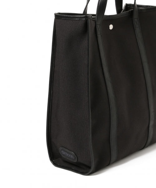 Andemiu（アンデミュウ）の「OUTDOORトートバッグ（バッグ・オフホワイト/ブラック）」の7枚目の写真