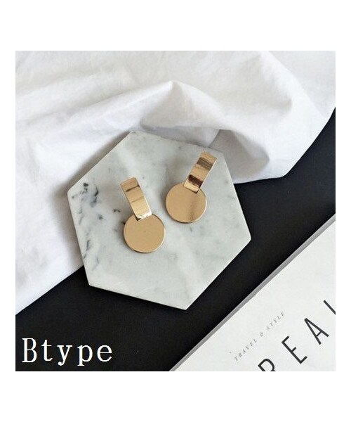 copine（コピン）の「プレートサークルピアス(3type)【クリックポスト対象商品】（ピアス（両耳用）・レディース・その他）」の3枚目の写真