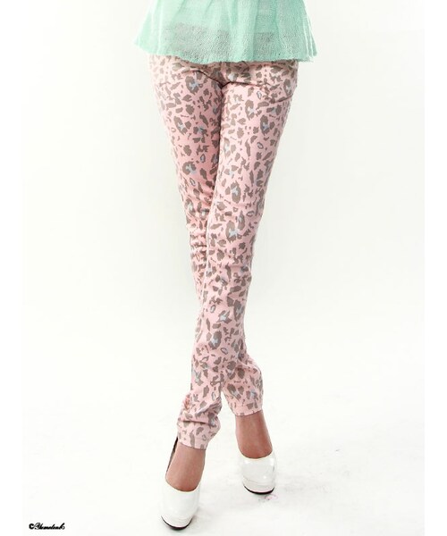 Newlyme（ニューリーミー）の「柄ストレッチスキニーパンツ（パンツ・レディース・モノトーンチェック/ベージュヒョウ/ピンクヒョウ/モノトーンハナガラ/ピンクハナガラ/イエローハナガラ/ブラックドット/ラベンダードット/ベージュドット・3L/LL/L/M/S/XS）」の6枚目の写真