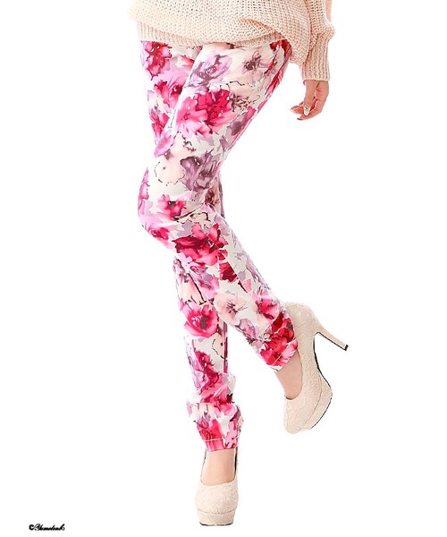 Newlyme（ニューリーミー）の「柄ストレッチスキニーパンツ（パンツ・レディース・モノトーンチェック/ベージュヒョウ/ピンクヒョウ/モノトーンハナガラ/ピンクハナガラ/イエローハナガラ/ブラックドット/ラベンダードット/ベージュドット・3L/LL/L/M/S/XS）」の8枚目の写真