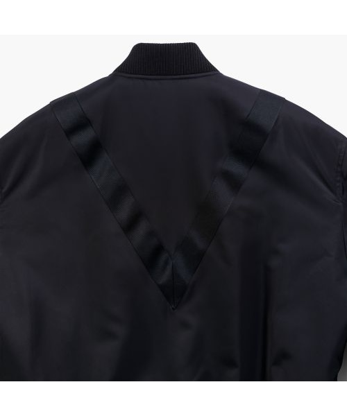 Reebok（リーボック）の「【Reebok×Victoria Beckham】RBK VB Oversized Bomber（その他・ブラック・XS/M/XL）」の4枚目の写真