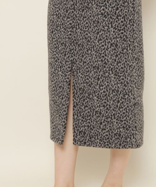 PAGEBOY（ページボーイ）の「起毛ヒョウ柄ナロースカート（スカート・レディース・グレー系/ブラウン系・S/M）」の17枚目の写真