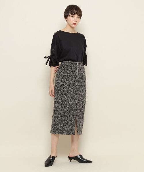 PAGEBOY（ページボーイ）の「起毛ヒョウ柄ナロースカート（スカート・レディース・グレー系/ブラウン系・S/M）」の11枚目の写真