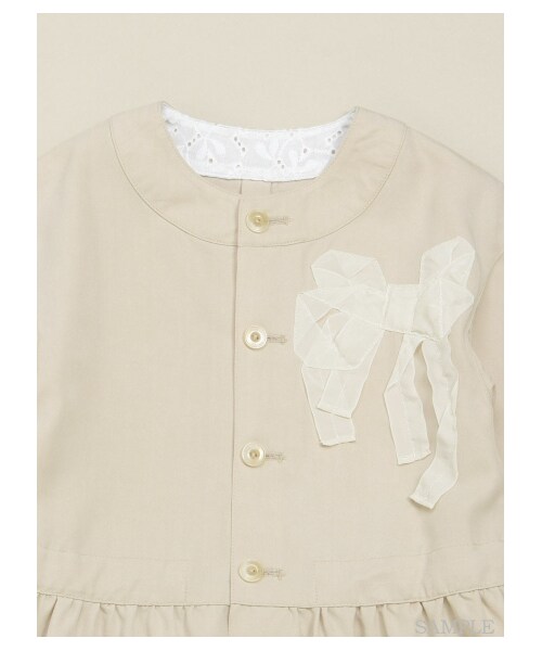 HAKKA KIDS（ハッカキッズ）の「リボンモチーフ付きノーカラーコートワンピース（ワンピース/ドレス・キッズ・ベージュ・100/110/120）」の3枚目の写真