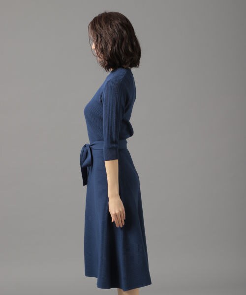 Andemiu（アンデミュウ）の「スカシガラフレアニットワンピース（ワンピース/ドレス・ベージュ/ブルー/ネイビー）」の8枚目の写真
