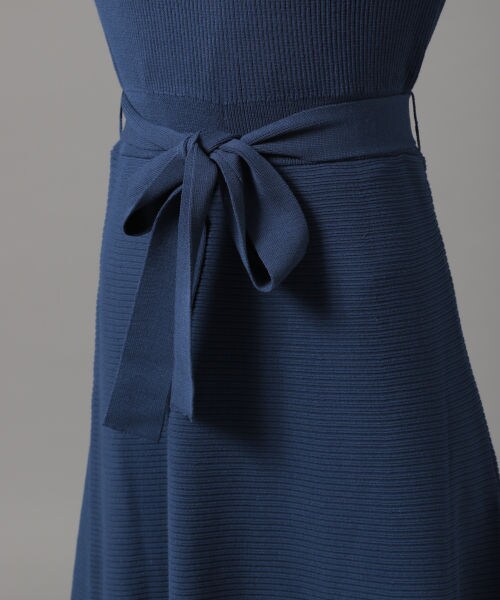 Andemiu（アンデミュウ）の「スカシガラフレアニットワンピース（ワンピース/ドレス・ベージュ/ブルー/ネイビー）」の13枚目の写真