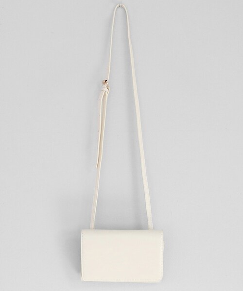 DHOLIC(ディーホリック)の「ミニスクエアショルダーバッグ(ショルダーバッグ・レディース・ブラック/ベージュ/ホワイト/ブラウン・FREE)」の2枚目の写真