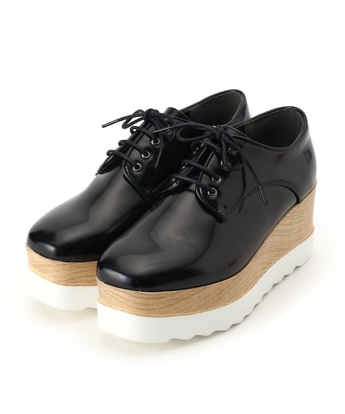 OZOC(オゾック)の「◆厚底シャークソールレースアップシューズ(シューズ・レディース・ブラック(019)/ブラウン(142)・25(22.5cm)/35(23.5cm)/45(24.5cm))」の1枚目の写真