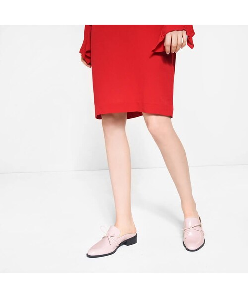 CHARLES & KEITH（チャールズ & キース）の「Almond-Toe Slip-Ons（シューズ・レディース・Black/Grey/Pink/White・35/36/37/38/39/40/41）」の5枚目の写真