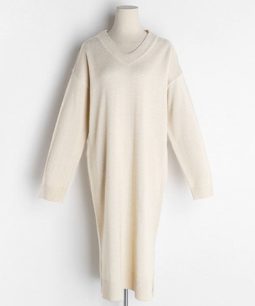 DHOLIC（ディーホリック）の「Vネックスリットニットワンピース（ワンピース・レディース・ブラウン/グリーン/ホワイト/ブラック・FREE）」の2枚目の写真