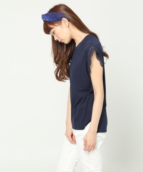 JEANASIS（ジーナシス）の「ソデレースプルオーバーSS（トップス・レディース・グレー/ネイビー/オフホワイト/ブラック・FREE）」の5枚目の写真