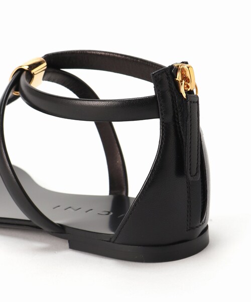 Deuxieme Classe（ドゥーズィエムクラス）の「VICINI STRAP