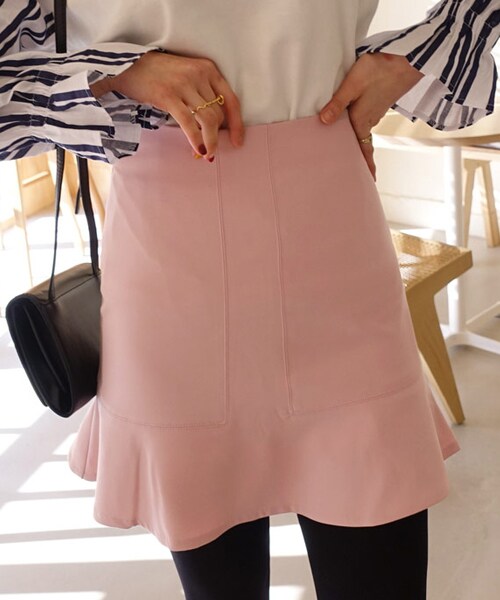 DHOLIC(ディーホリック)の「ステッチフレアヘムミニスカート(スカート・レディース・ホワイト/ピンク/ブラック・S/M)」の3枚目の写真