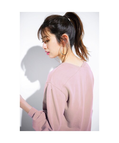 IEDIT（イディット）の「IEDIT[イディット] コットン100％のVネックスウェットトップスの会（レディースファッション > トップス > Tシャツ・カットソー・レディース・ベージュ/パープル/ネイビー・（身幅58.5/総丈68cm）/（身幅52総丈66cm）/（身幅55/総丈67cm）/（身幅49/総丈65cm）/（身幅46/総丈64cm））」の5枚目の写真