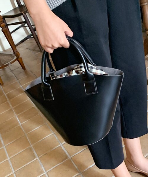 DHOLIC（ディーホリック）の「2WAYチェック巾着SETバケツバッグ（ショルダーバッグ・レディース・ブラウン/ブラック/レッド・FREE）」の2枚目の写真