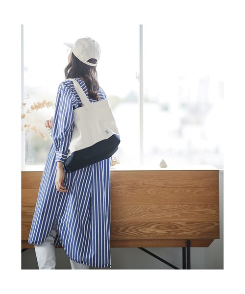 Sunny clouds(サニークラウズ)の「サニークラウズ マリンなキャンバスバッグ(バッグ・財布・靴 > バッグ > その他バッグ・レディース・ホワイト/ネイビー)」の9枚目の写真