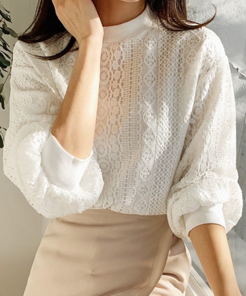 DHOLIC(ディーホリック)の「パターンレースTシャツ(シャツ/ブラウス・レディース・ホワイト/ブラック・FREE)」の1枚目の写真