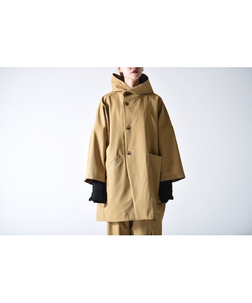 VOAAOV(ヴォアーブ)の「VOAAOV コットンツイルユニセックスビッグフードコート beige(その他アウター・レディース・ベージュ・1)」の1枚目の写真