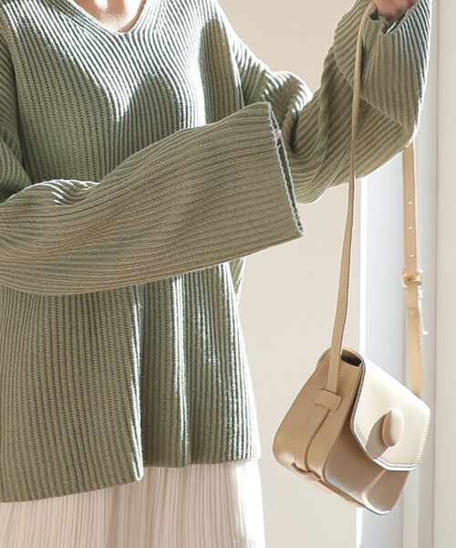 DHOLIC（ディーホリック）の「サークルポイントショルダーバッグ（ショルダーバッグ・レディース・ブラック/ホワイト/ブラウン・FREE）」の2枚目の写真