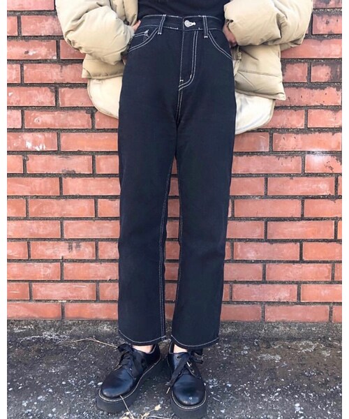 chocomee（チョコミー）の「キモウストレートカラーパンツ（その他パンツ・レディース・ホワイト/ブラック・S）」の2枚目の写真