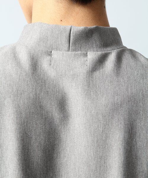 HARE（ハレ）の「ポンチハイネックプルオーバー５分袖（トップス・メンズ・グレー/ネイビー/オフホワイト・Ｍ/Ｓ）」の10枚目の写真